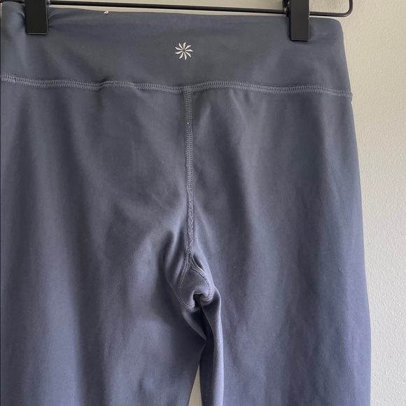 Athleta Girl Chit Chat Kick Flare Capri leggings Size L/12 Black athleisure - Picture 6 of 7